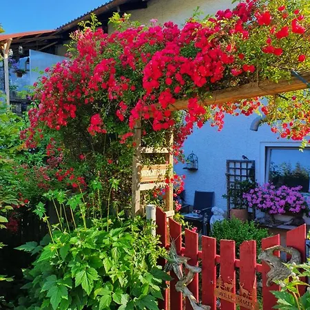 Tiroler Auszeit & Whirlpool Διαμέρισμα Höfen