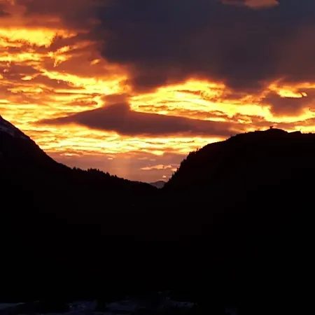 Διαμέρισμα Tiroler Auszeit & Whirlpool Höfen