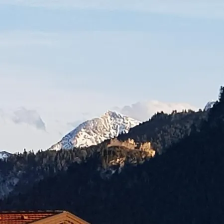 Tiroler Auszeit & Whirlpool Apartment Hofen