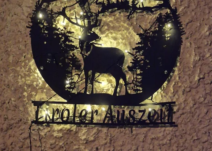 Apartment Tiroler Auszeit & Whirlpool Hofen